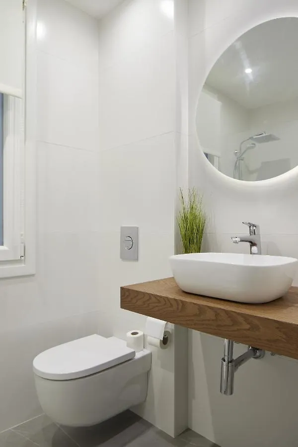Always Easy I Chillida Apartment San Sebastian 0*,